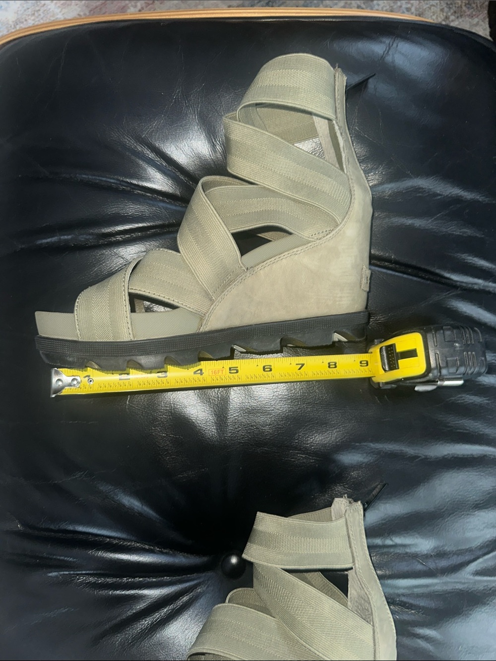 Sorel Women's Crisscross Elastic Sandals in Olive Green-7 - Picture 7 of 8